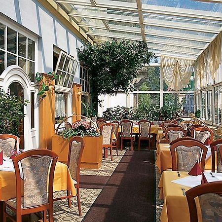 Hotel - Restaurant Kurhaus Klotzsche Dresden Exterior photo